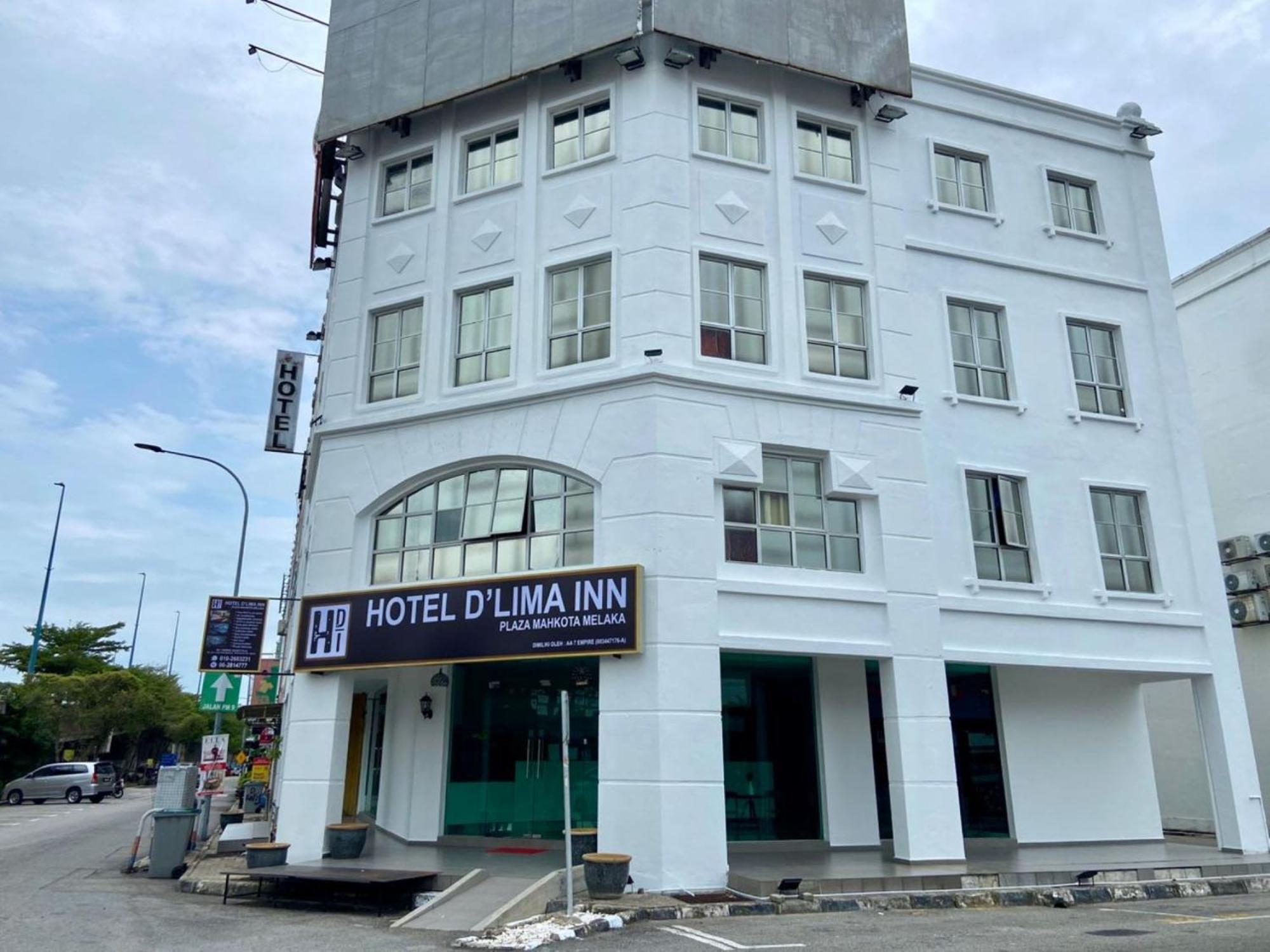 Hotel Dlima Plaza Mahkota 2*